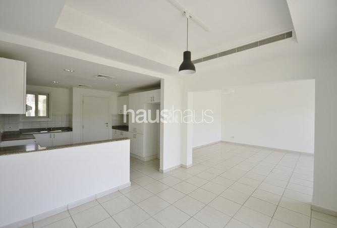 Type 2M | Spacious | Close to Pool and Park photo 3