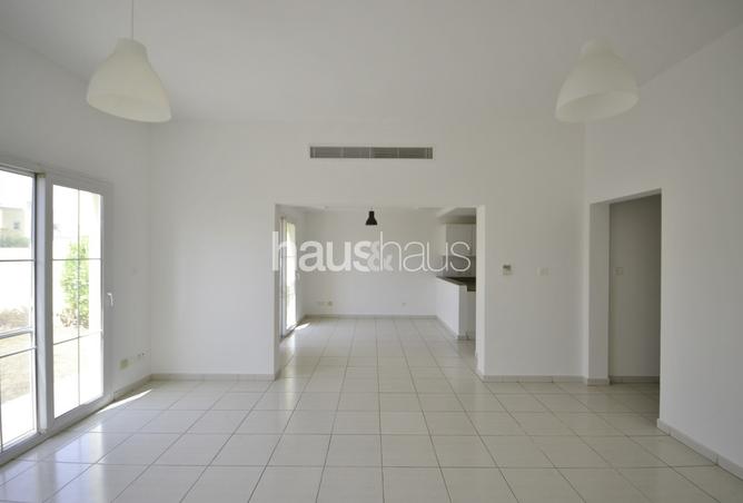 Type 2M | Spacious | Close to Pool and Park photo 2