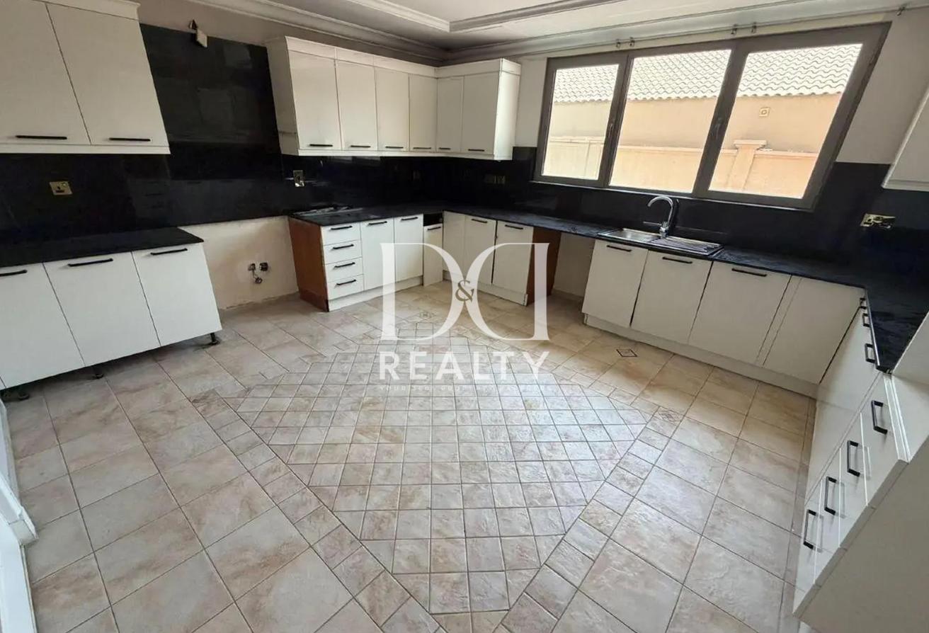 Beach Access | VACANT | Signature Villa photo 6
