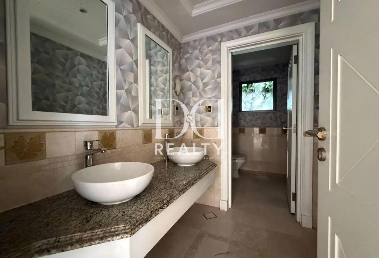 Beach Access | VACANT | Signature Villa photo 16