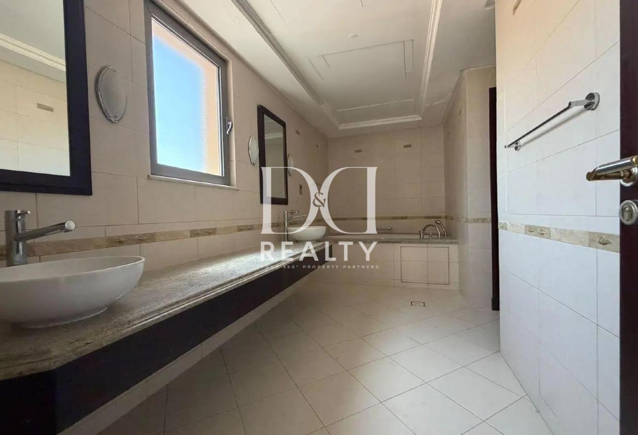 Beach Access | VACANT | Signature Villa photo 12
