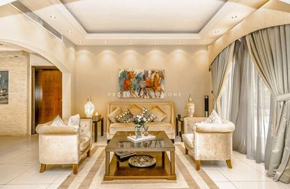 Villa - 5 Bedrooms - 6 Bathrooms for rent in Meadows 2 - Meadows - Dubai