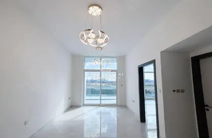 شقة - غرفة نوم - 1 حمام للايجار في سكايز من دانوب - ارجان - دبي