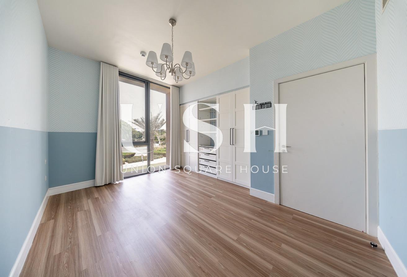 Genuine Listing | Modern Villa | Prime Location photo 15