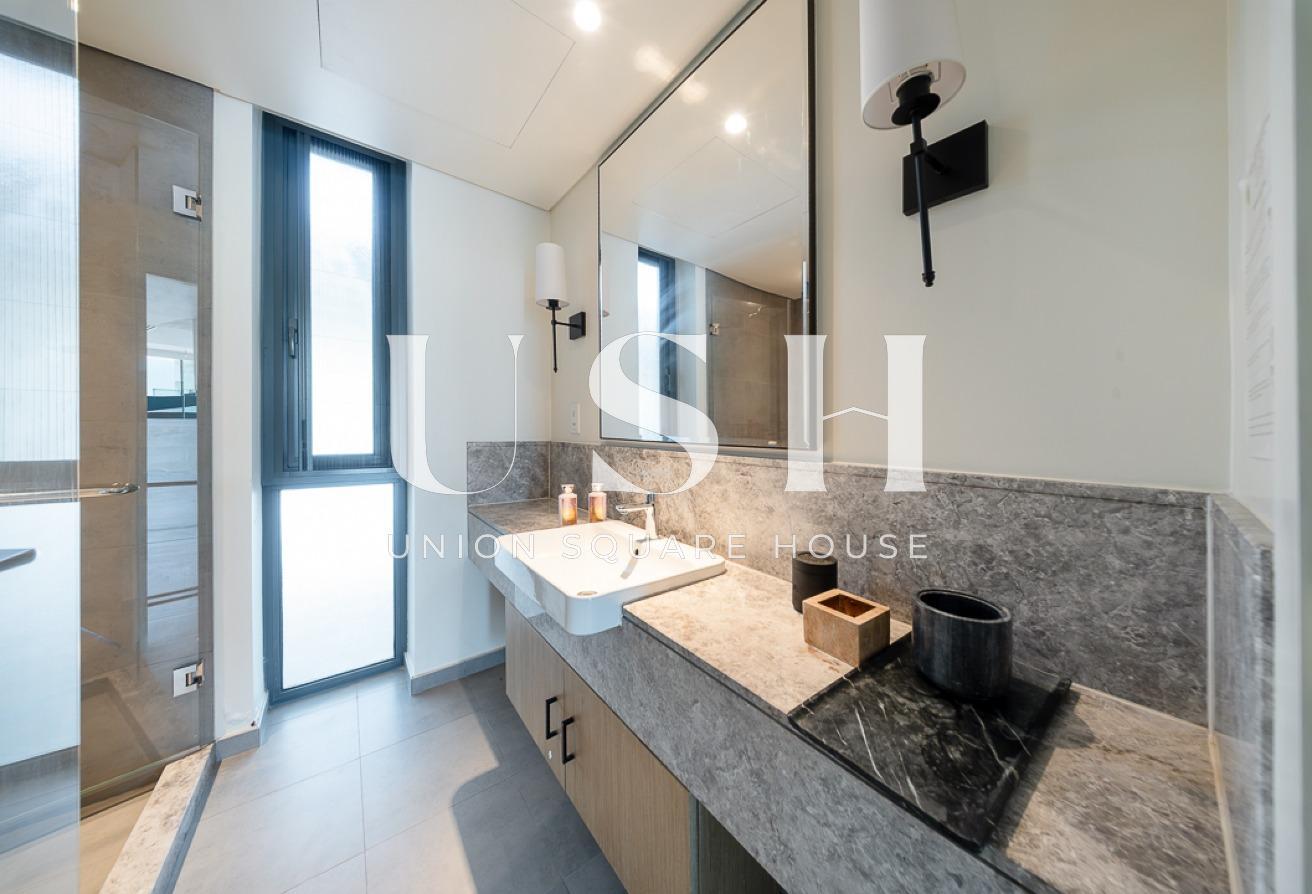 Genuine Listing | Modern Villa | Prime Location photo 29
