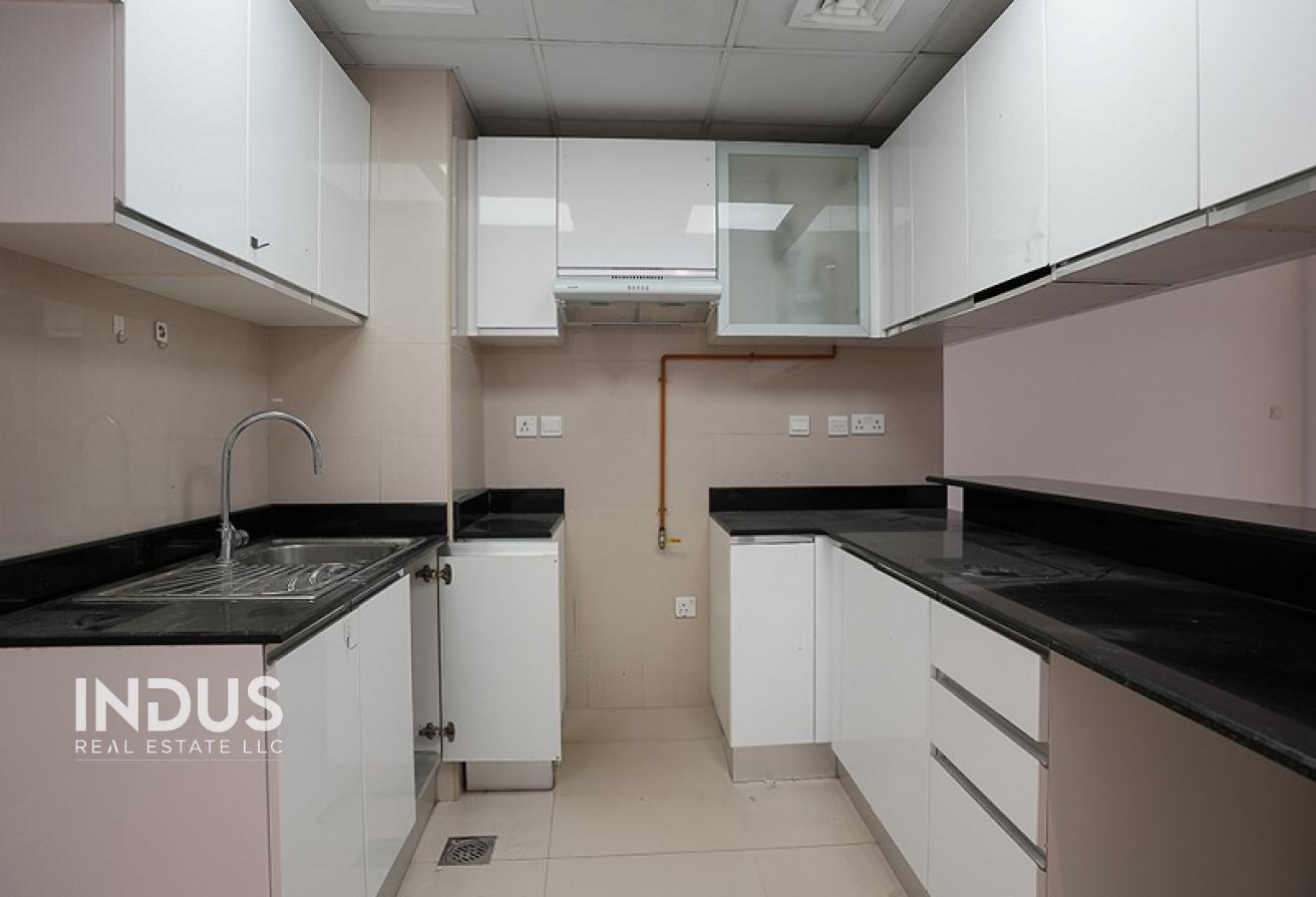 Prime JVC Location | Spacious 1BR | Free Chiller photo 6