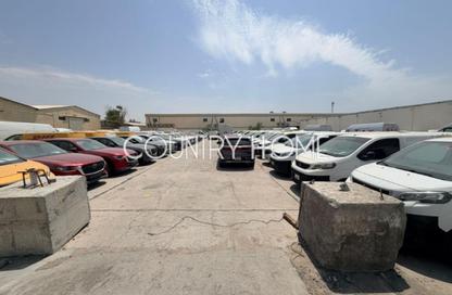 Land - Studio for rent in Umm Ramool - Dubai