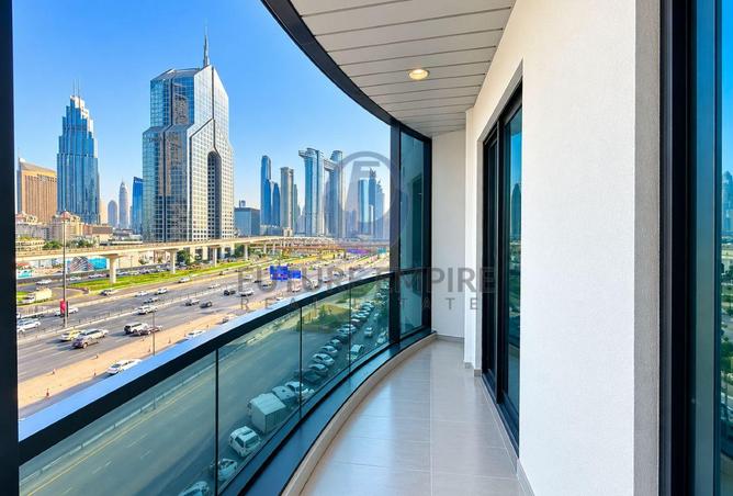 وحدات سكنية فاخرة مكونة من غرفتي نوم مع إطلالات أيقونية على برج خليفة بدون مبرد