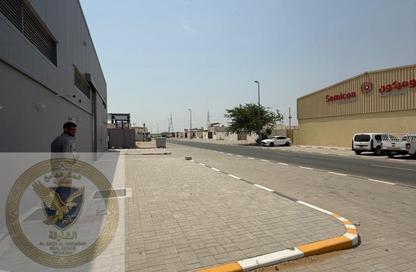 Warehouse - Studio - 1 Bathroom for rent in Al Sajaa S - Al Sajaa - Sharjah