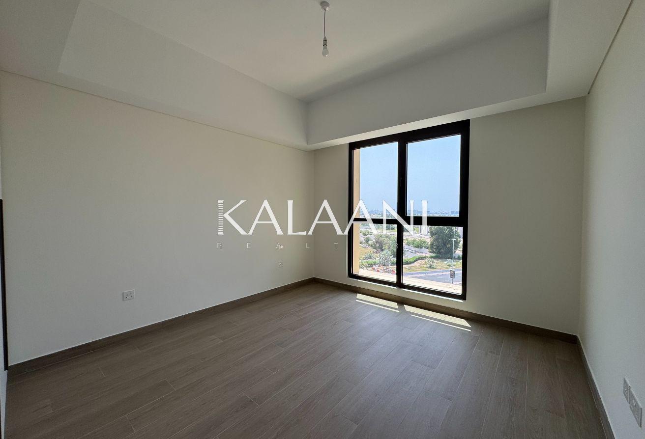 SKYLINE VIEW | SPACIOUS LAYOUT | BRAND NEW photo 6