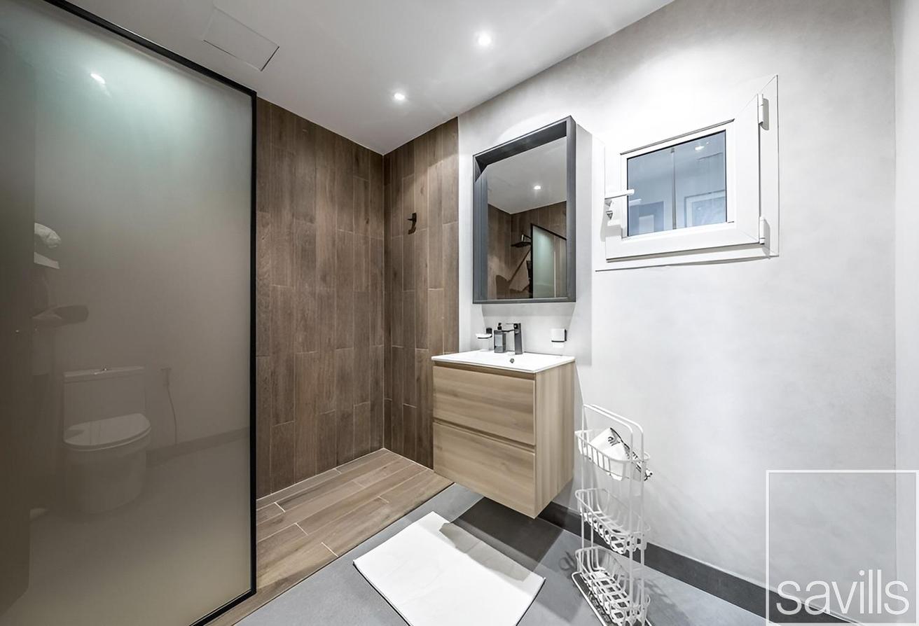Fully Furnished | Vacant in June | Upgraded villa photo 16