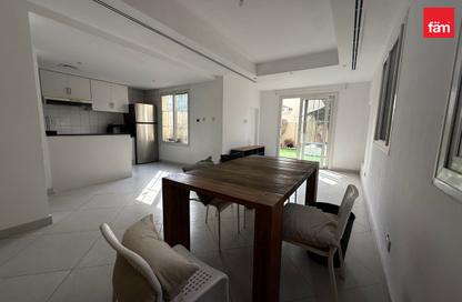 Villa - 2 Bedrooms - 3 Bathrooms for rent in Springs 12 - The Springs - Dubai Villa - 2 Bedrooms - 3 Bathrooms for rent in Springs 12 - The Springs - Dubai
