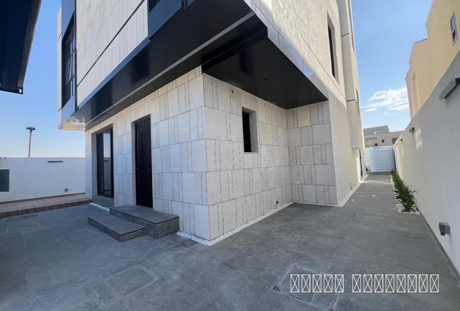 79822987 - Property Image 3