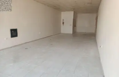 Shop - Studio - 1 Bathroom for rent in Al Rashidiya Towers - Al Rashidiya - Ajman Downtown - Ajman