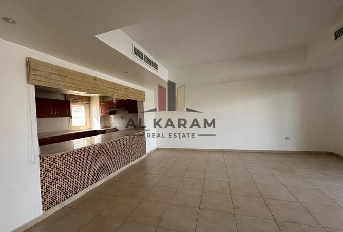 102821995 - Property Image 3