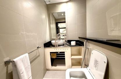 Apartment - 1 - 2 for rent in Cayan Tower - Dubai Marina - Dubai