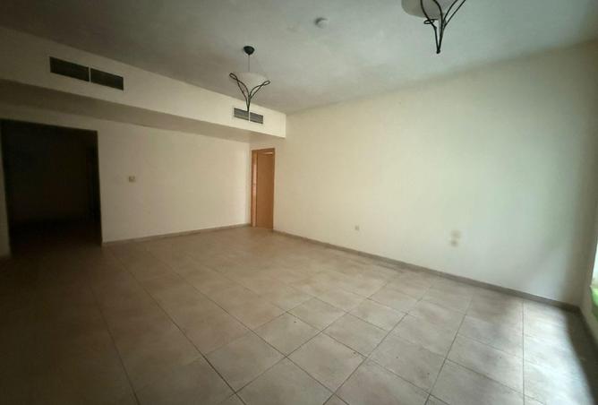 87033312 - Property Image 3