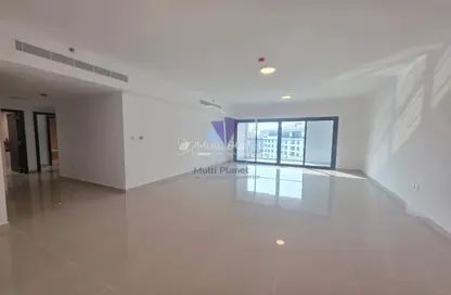 Apartment - 2 Bedrooms - 3 Bathrooms for rent in Al Raha Beach - Abu Dhabi
