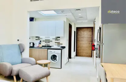 شقة للبيع في عزيزي ستار - الفرجان - دبي