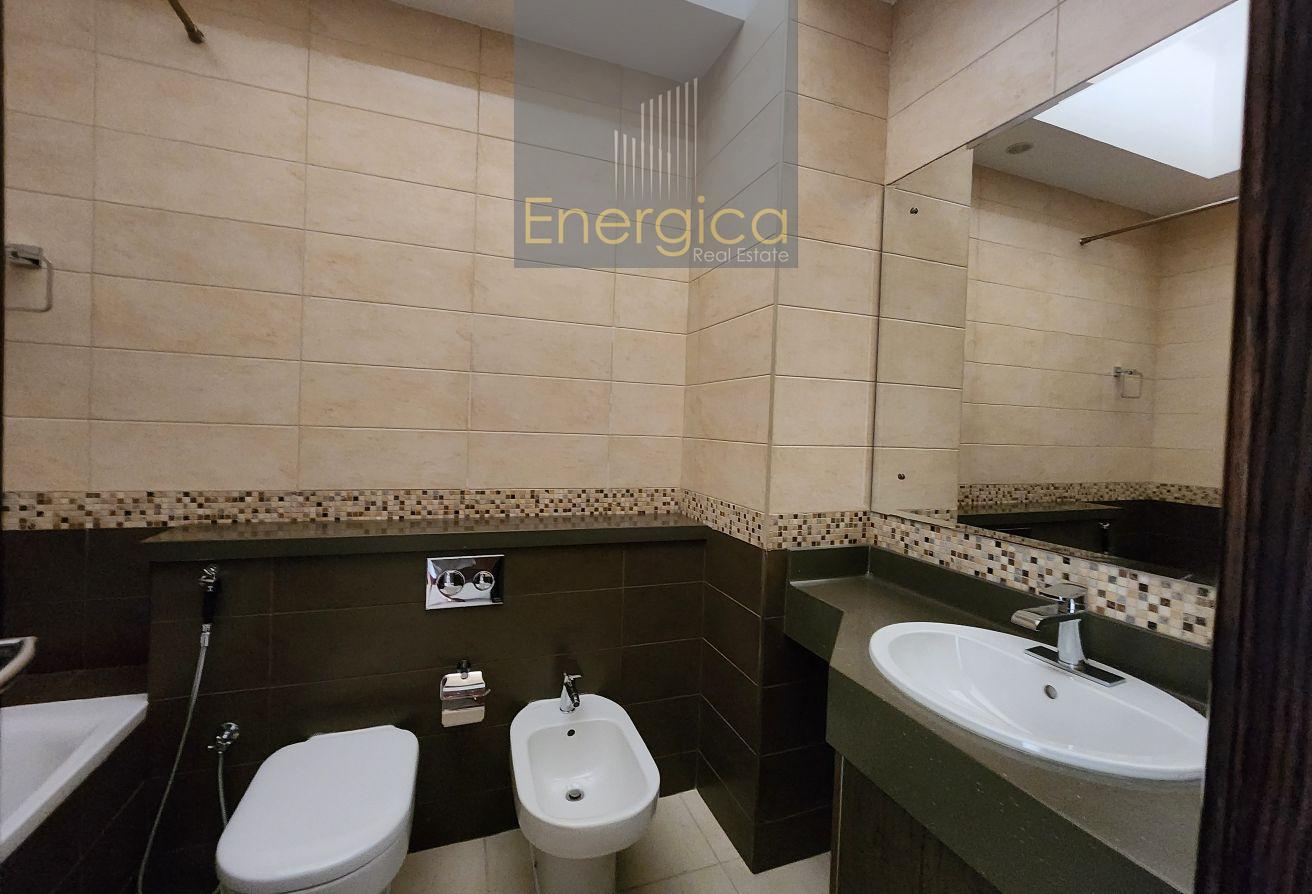 Modern 5BR V | Shared Pool | Gym | Private Garden photo 16
