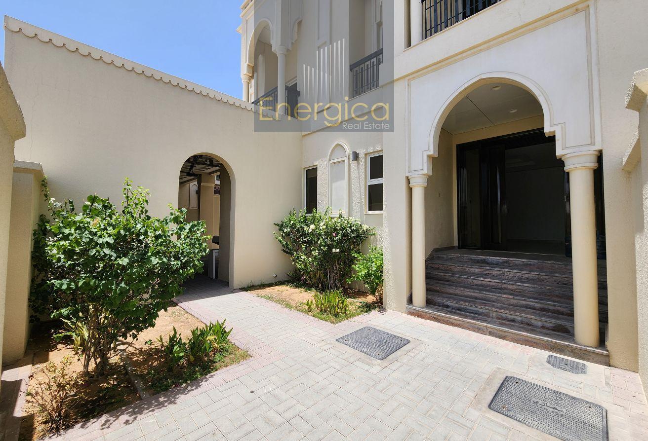 Modern 5BR V | Shared Pool | Gym | Private Garden photo 26