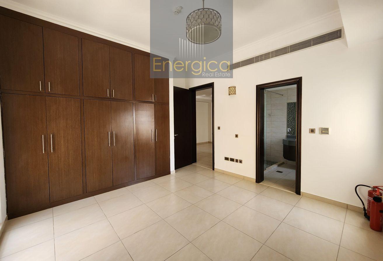 Modern 5BR V | Shared Pool | Gym | Private Garden photo 15