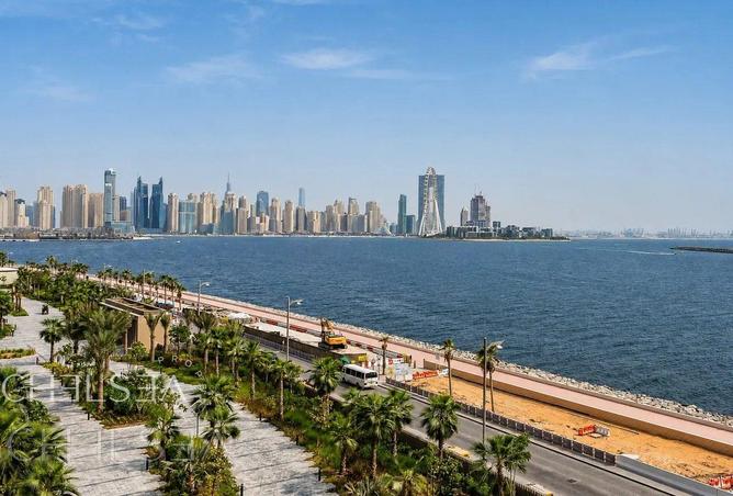 3-bed penthouse · High floor