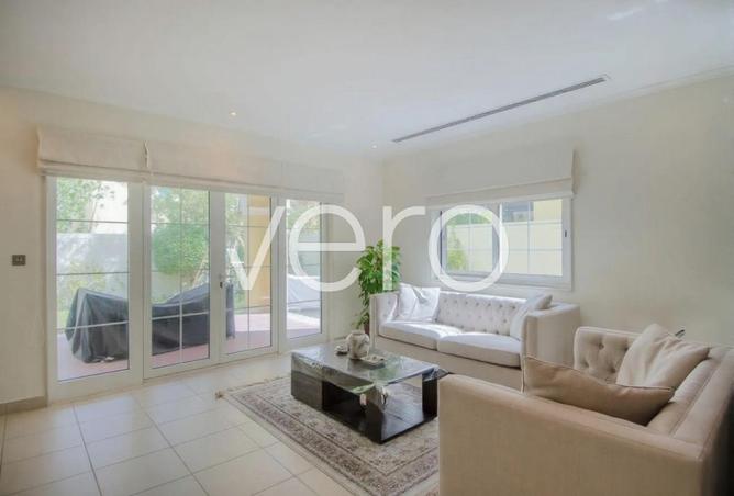 73111609 - Property Image 3