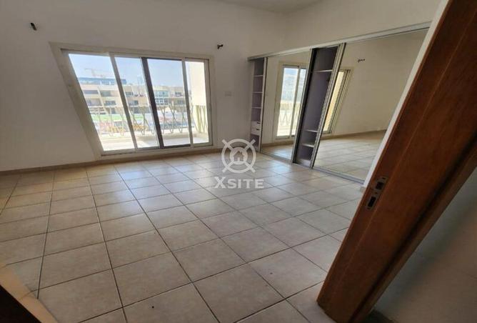 100837604 - Property Image 3