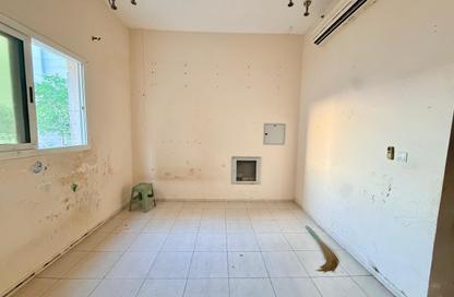 Apartment - Studio - 1 Bathroom for rent in Fire Station Road - Muwaileh - Sharjah