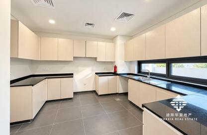 Townhouse - 3 - 5 for rent in Pelham - Akoya Park - Damac Hills - Dubai