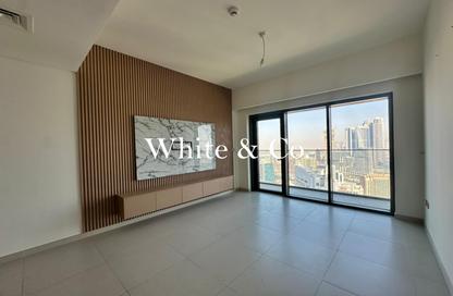 Apartment - 2 - 2 for rent in Burj Royale - Downtown Dubai - Dubai