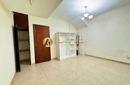Villa - 3 Bedrooms - 5 Bathrooms for rent in Mirabella 7 - Mirabella - District 12 - Jumeirah Village Circle - Dubai