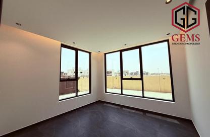 Villa - 3 Bedrooms - 4 Bathrooms for rent in Al Aweer 1 - Al Aweer - Dubai