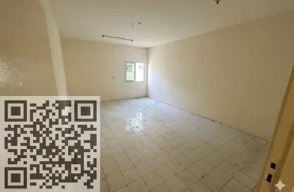 سكن عمال - استوديو - 8 حمامات للايجار في المنطقة الصناعية رقم 5 - المنطقة الصناعية بالشارقة - الشارقة