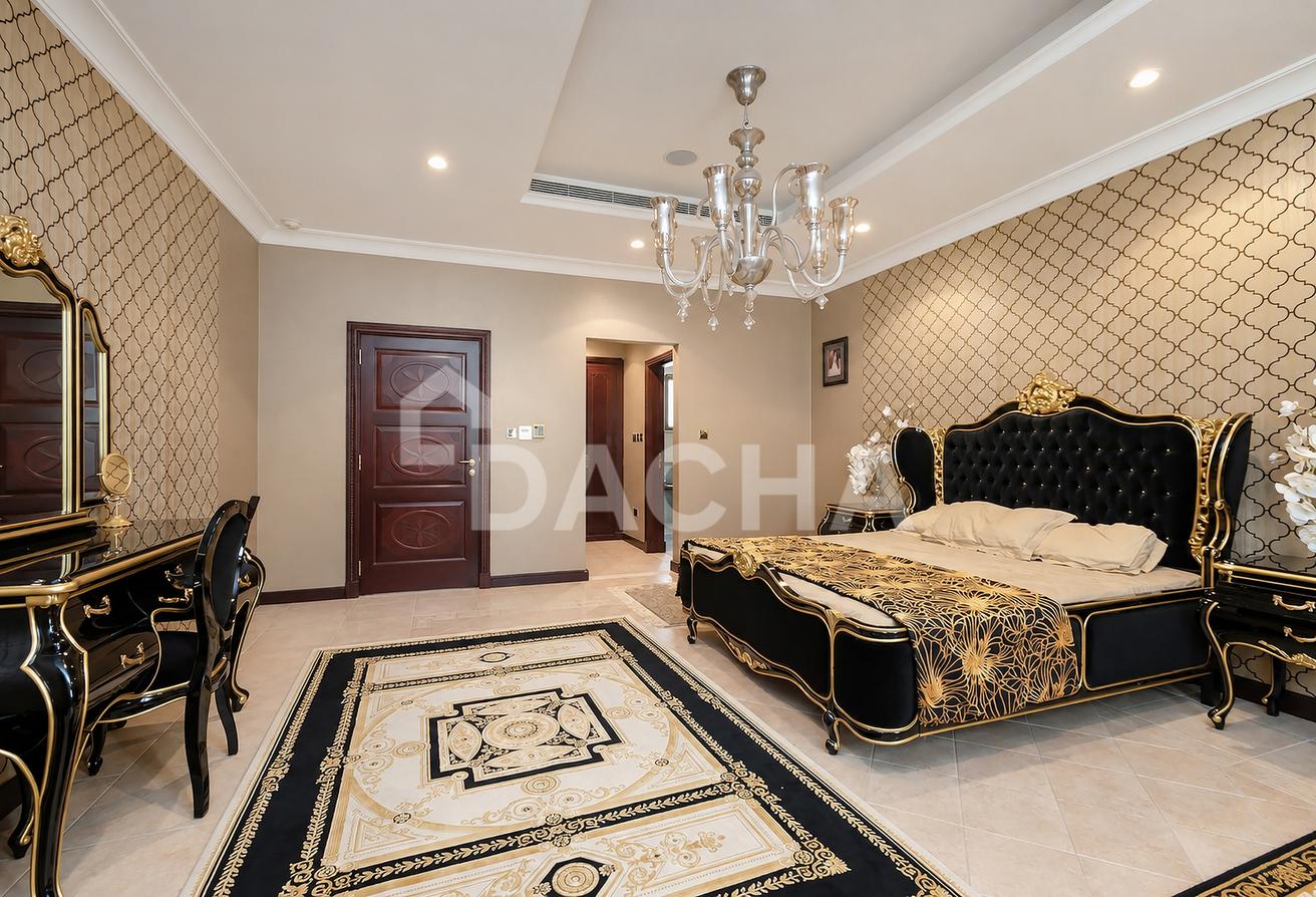 Move In Ready | Exclusive Frond | Atrium Entrance photo 19