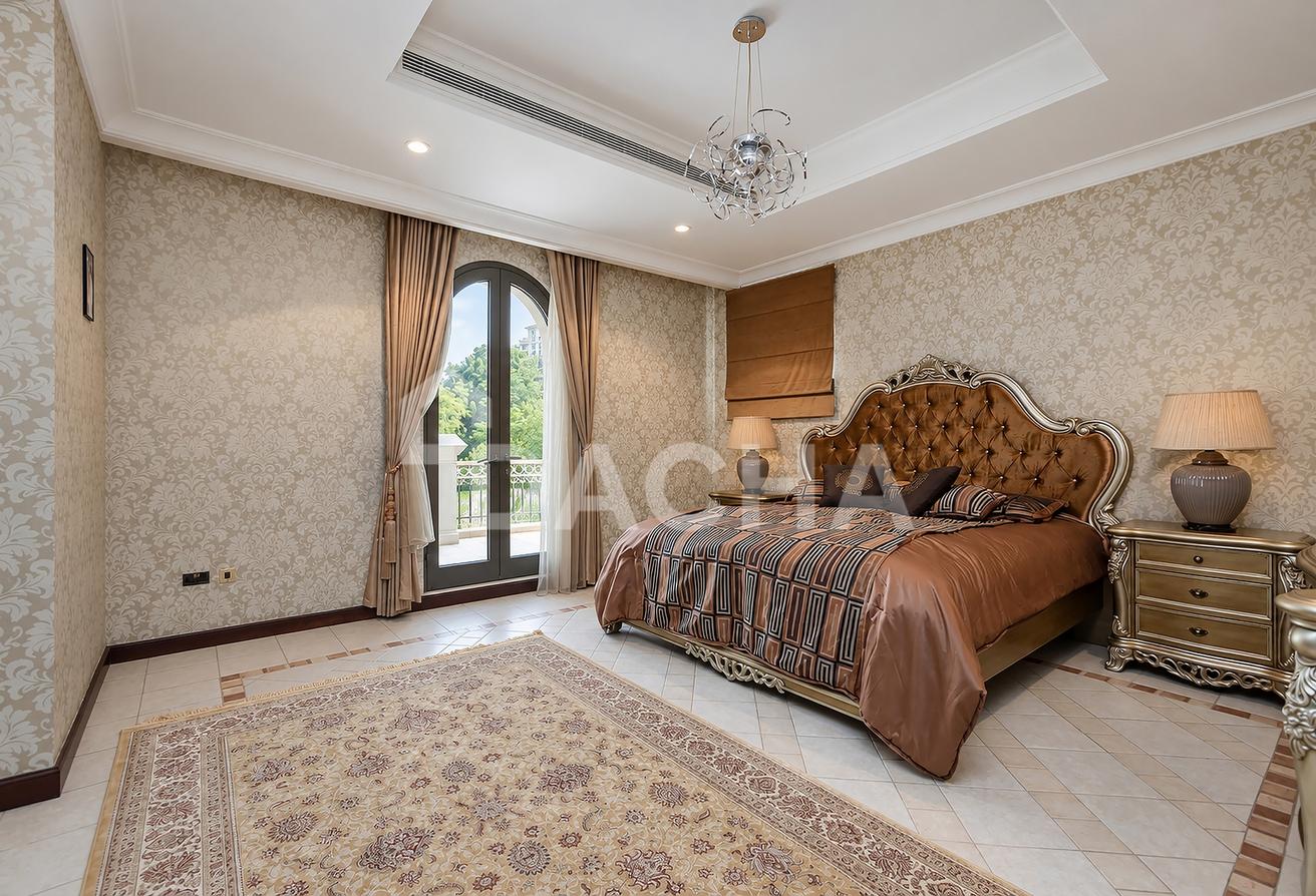 Move In Ready | Exclusive Frond | Atrium Entrance photo 15