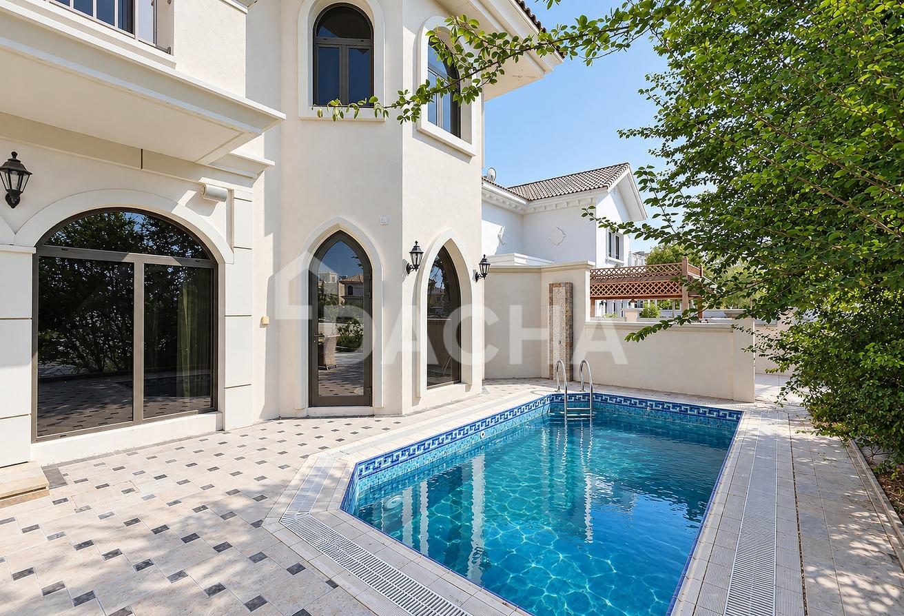 Move In Ready | Exclusive Frond | Atrium Entrance photo 29