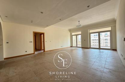 Apartment - 2 Bedrooms - 3 Bathrooms for rent in Al Hallawi - Shoreline Apartments - Palm Jumeirah - Dubai