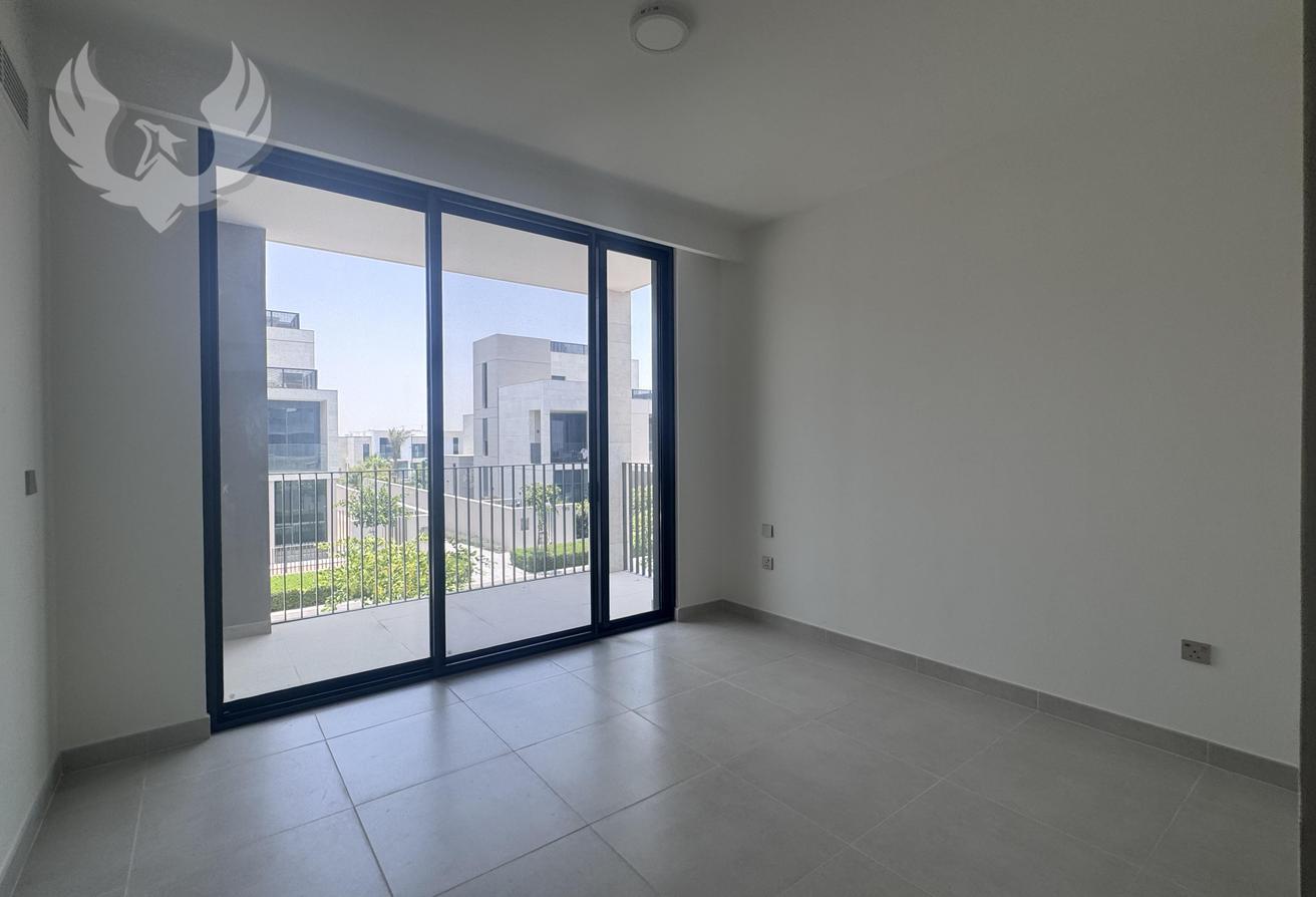 Brand New | Green Belt Facing | Spacious photo 14