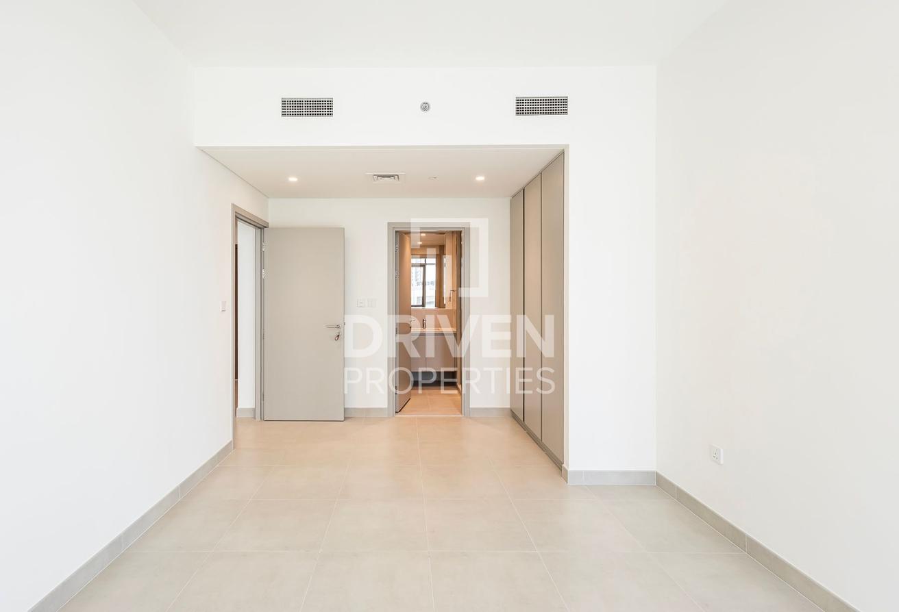 Spacious | Corner Apt in Palace Branded Tower photo 5
