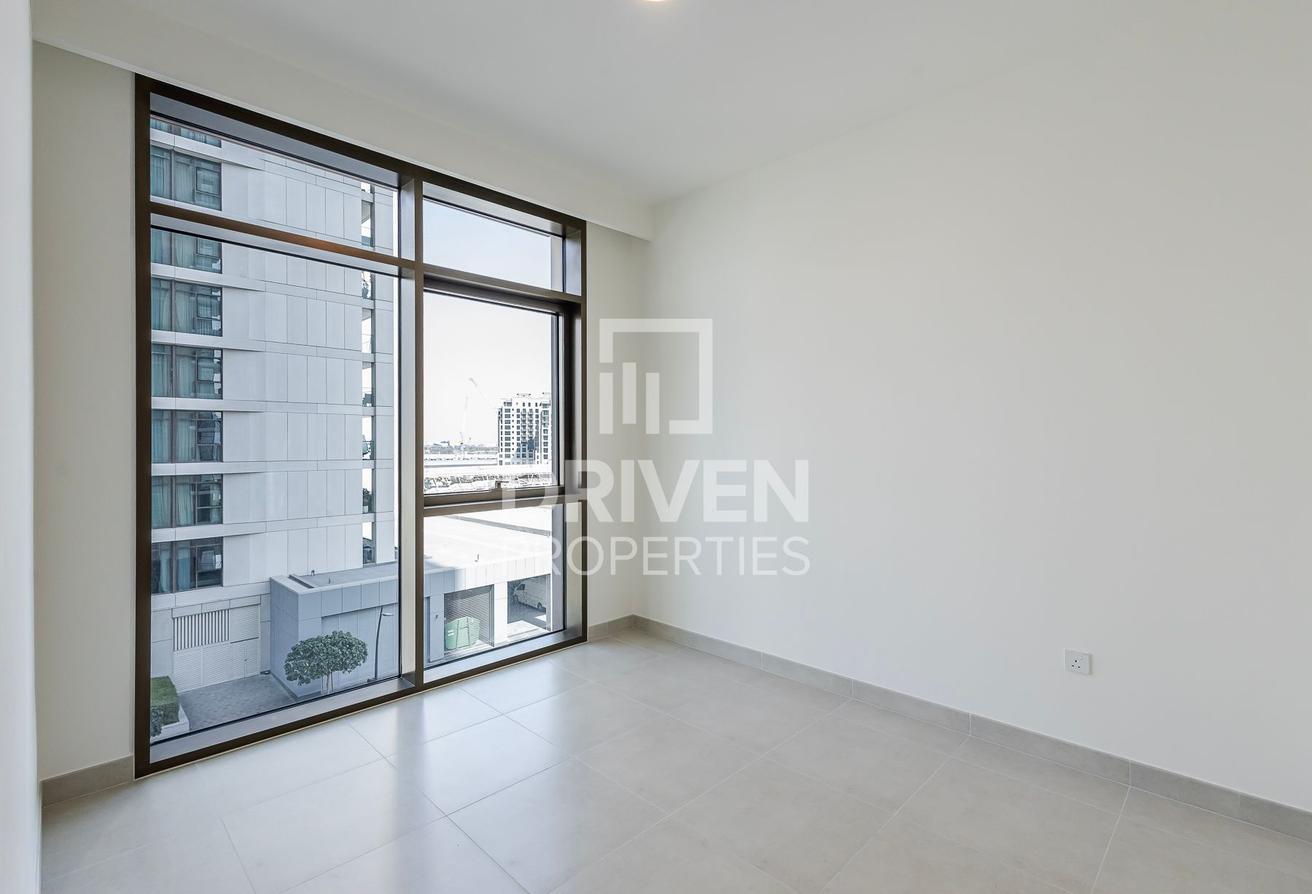 Spacious | Corner Apt in Palace Branded Tower photo 14