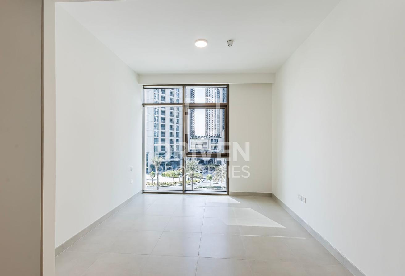 Spacious | Corner Apt in Palace Branded Tower photo 7
