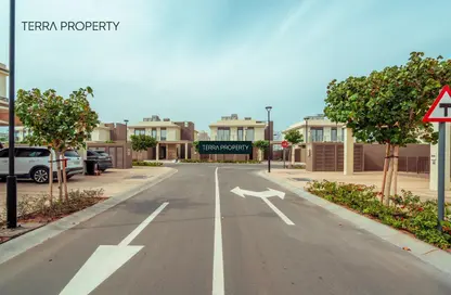 Townhouse - 2 Bedrooms - 4 Bathrooms for rent in Falcon Island North - Falcon Island - Al Hamra Village - Ras Al Khaimah