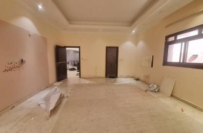 Villa - 4 Bedrooms - 4 Bathrooms for rent in Mohamed Bin Zayed Centre - Mohamed Bin Zayed City - Abu Dhabi