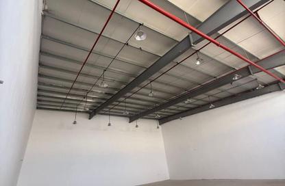 Warehouse - Studio - 1 Bathroom for rent in Umm Al Thuoob - Umm Al Quwain