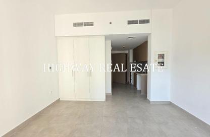 Apartment - Studio - 1 for rent in Sapphire Beach Residence - Maryam Island - Al Khan - Sharjah
