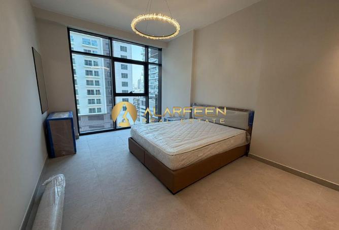 Fully Furnished | Best Location | Brand New photo 3