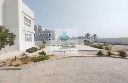 Villa - Studio - 7+ Bathrooms for rent in Shakhbout City - Abu Dhabi