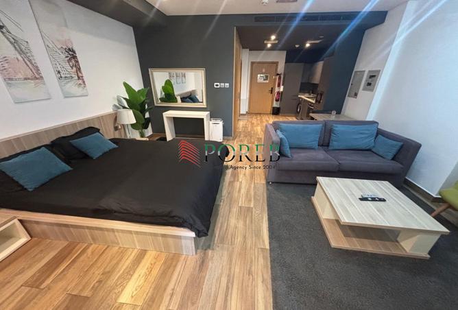 122001273 - Property Image 2
